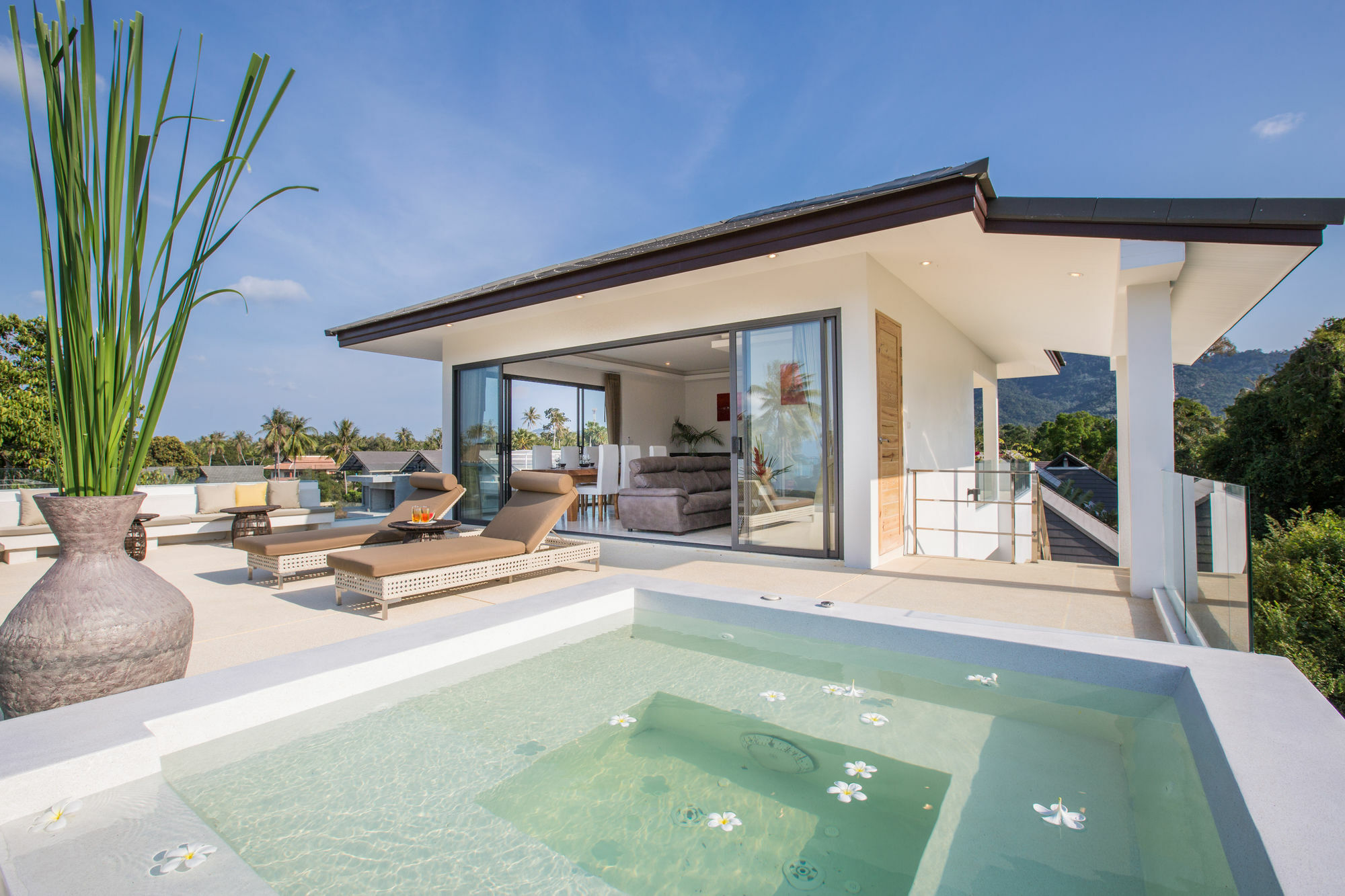 Ban Tai Estate Villas Mae Nam Luaran gambar
